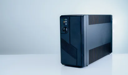 كيف تختار جهاز UPS المناسب لأجهزة شركتك؟